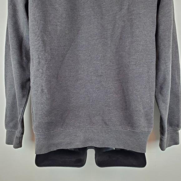 Cleveland Cavaliers Basketball Exclusive NBA Gray Hoodie Sweatshirt Size M Mens - Picture 9 of 11